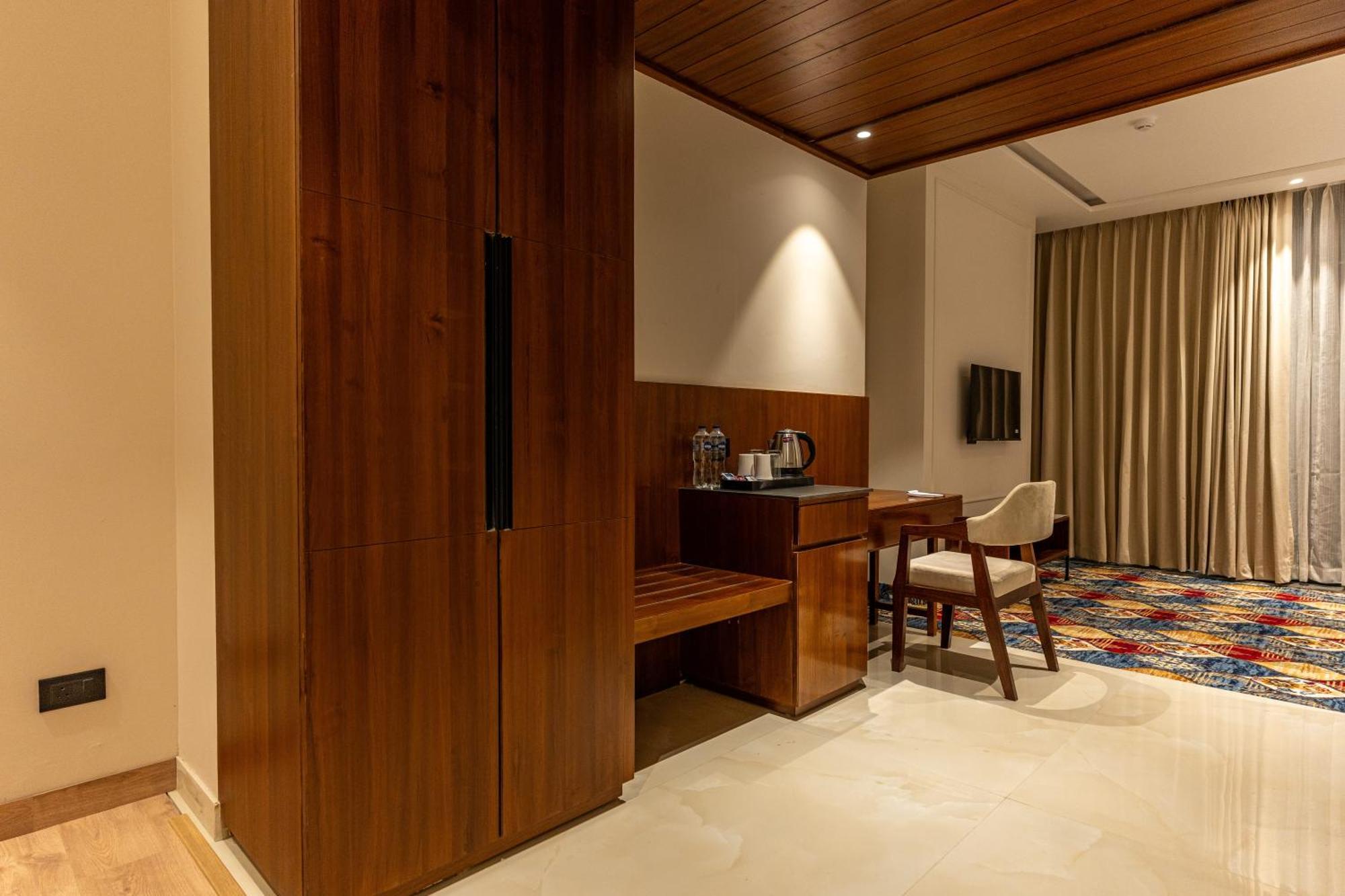 City Klyde Inn อัมริตสา ภายนอก รูปภาพ